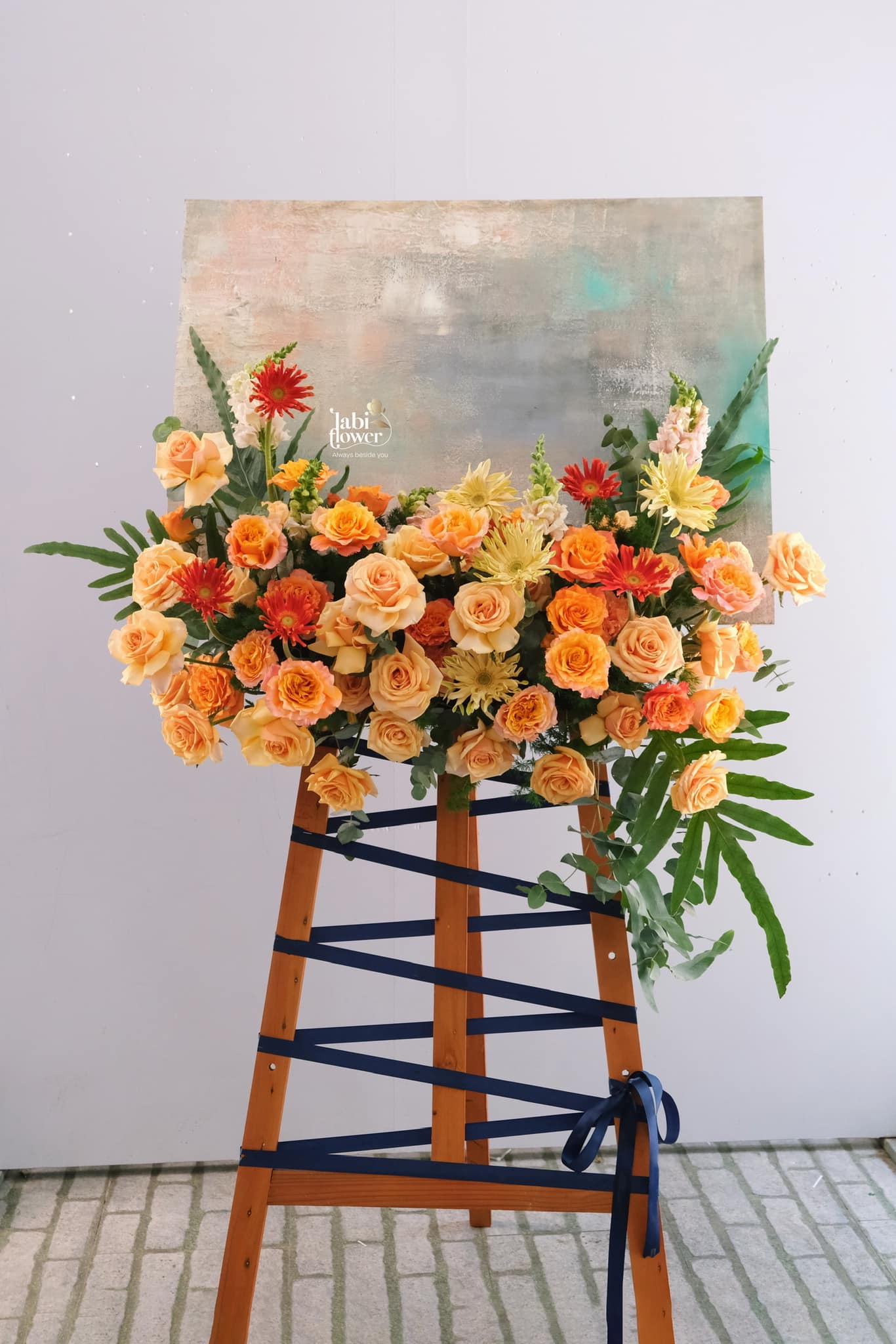 KỆ CHÚC MỪNG KM01148