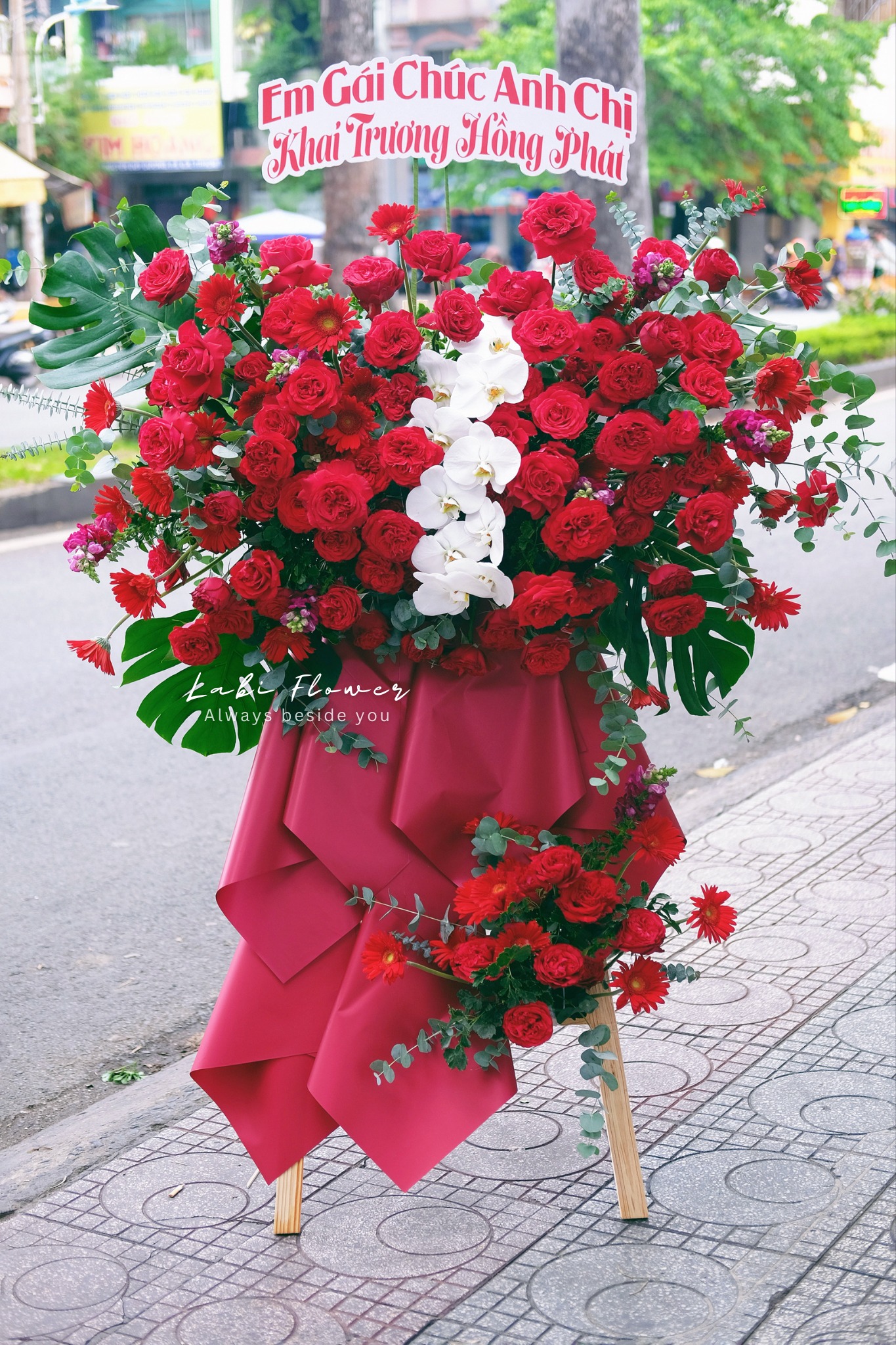 KỆ CHÚC MỪNG KM00904